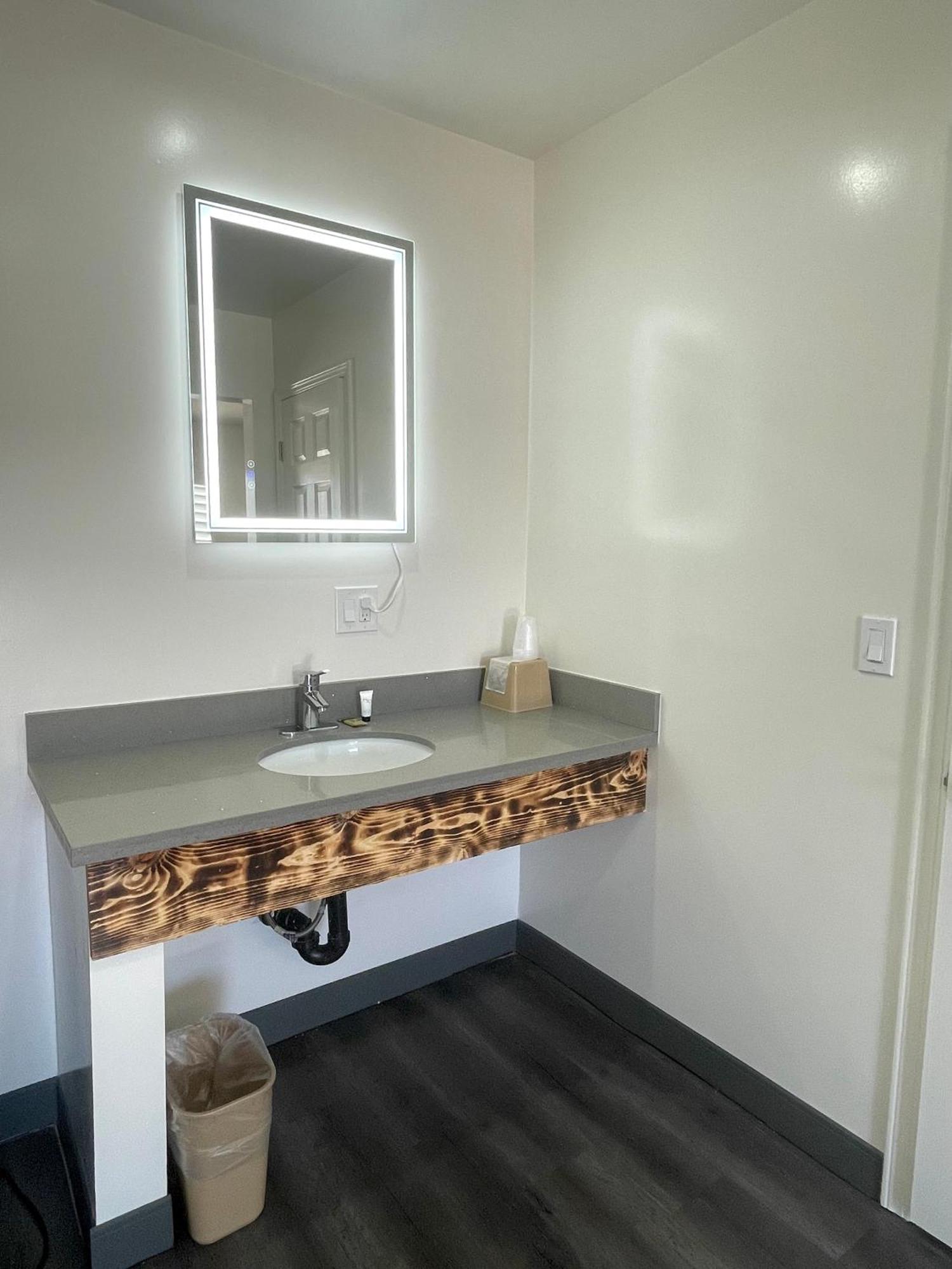 Newport Bay Inn Costa Mesa Luaran gambar