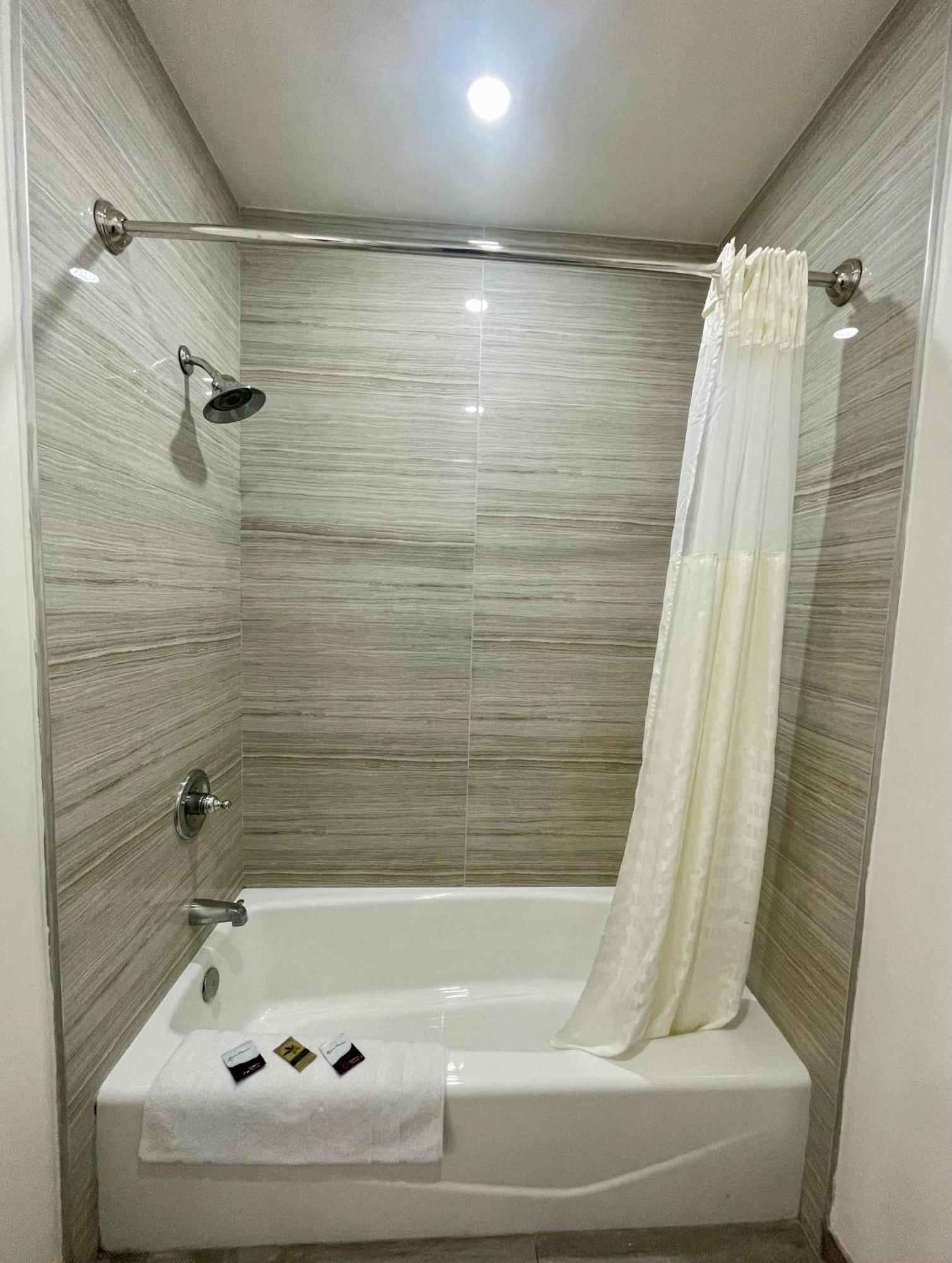 Newport Bay Inn Costa Mesa Luaran gambar